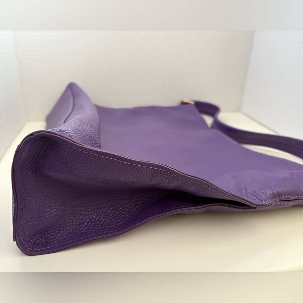 TOTE LE MONDE The Geneva Purple Pebbled Leather Shoulder Elegant Tote Bag. - Picture 8 of 13